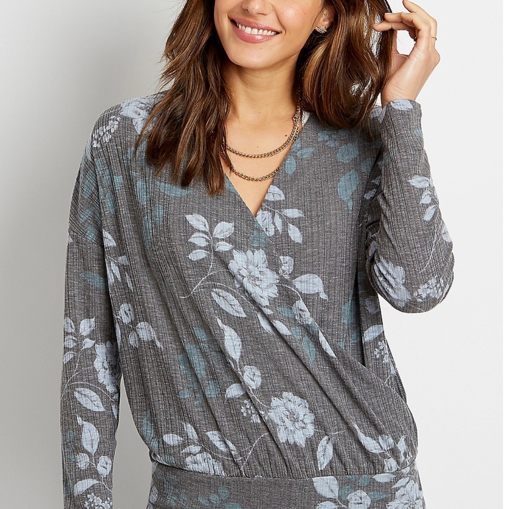 Maurice’s long sleeve floral  faux wrap shirt in gray and teal size XXL